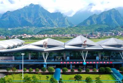 3月30日起！張家界機(jī)場(chǎng)夏秋航班時(shí)刻正式生效！美麗張家界，即將迎來(lái)旺季！